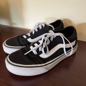 Womens Class Vans -size 6